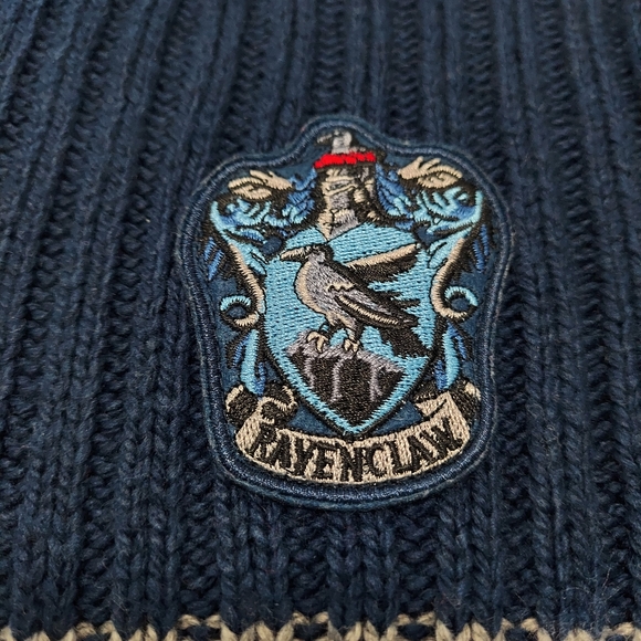Harry Potter Ravenclaw House Sweater - Picture 7 of 10